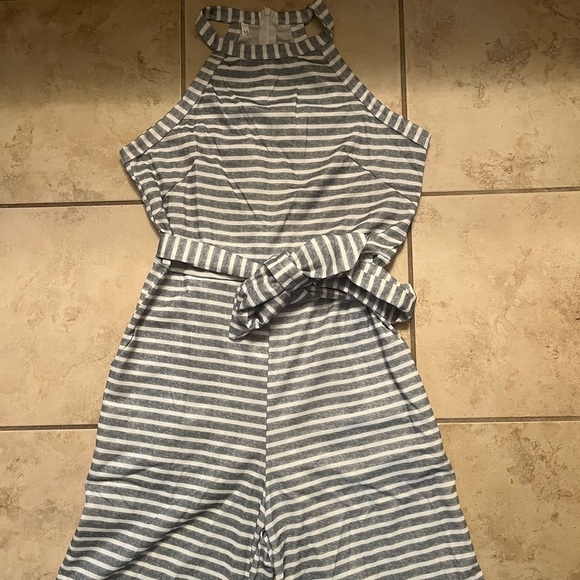 Striped Sleeveless Jumpsuit - Picture 2 of 5
